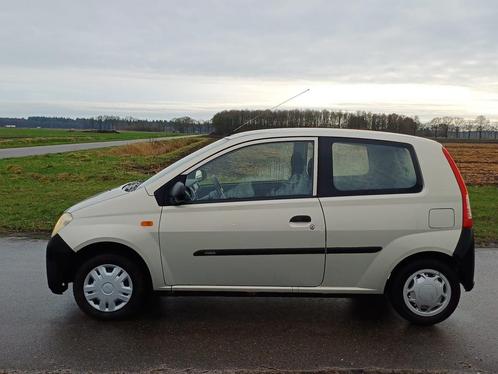 Daihatsu Cuore 1.0 3D 2003 Beige