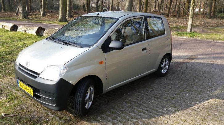Daihatsu Cuore 1.0 3DR 2006 Beige