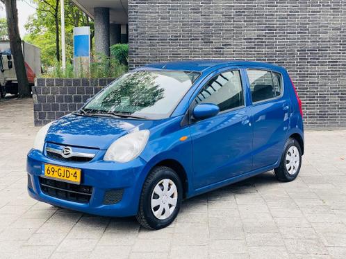 Daihatsu Cuore 1.0 5 DEURS 2008 Blauw NAP  APK