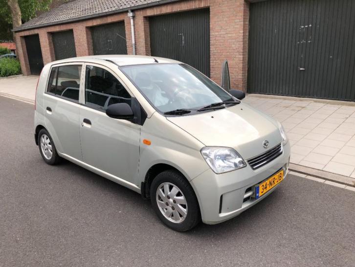 Daihatsu Cuore 1.0 5D 2004 Beige