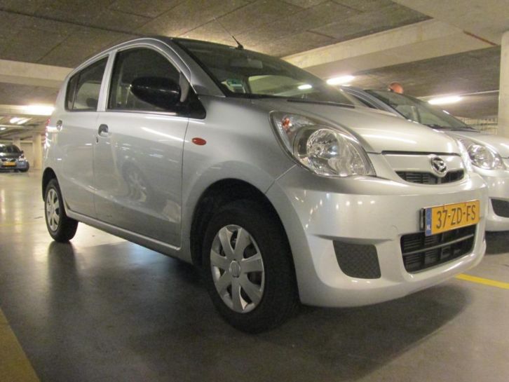 Daihatsu Cuore 1.0 5D 2008 Grijs met AIRCO  AUTOMAAT  APK