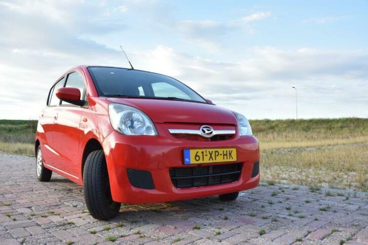 Daihatsu Cuore 1.0 5D 2009 Rood