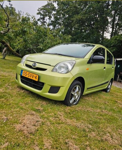 Daihatsu Cuore 1.0 5D 2011 Groen - met schuifbare achterbank