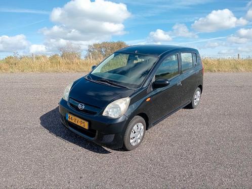 Daihatsu Cuore 1.0 5D AUT 2007 Zwart