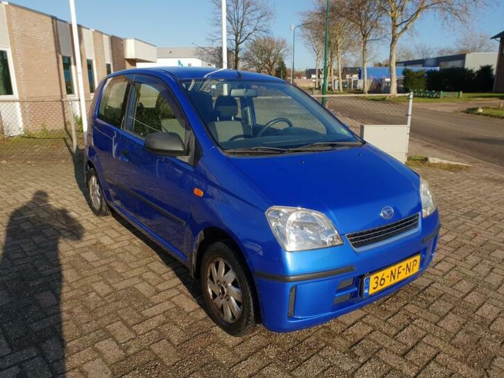 Daihatsu Cuore 1.0, Apk 12-2019 Zondag Open (bj 2003)