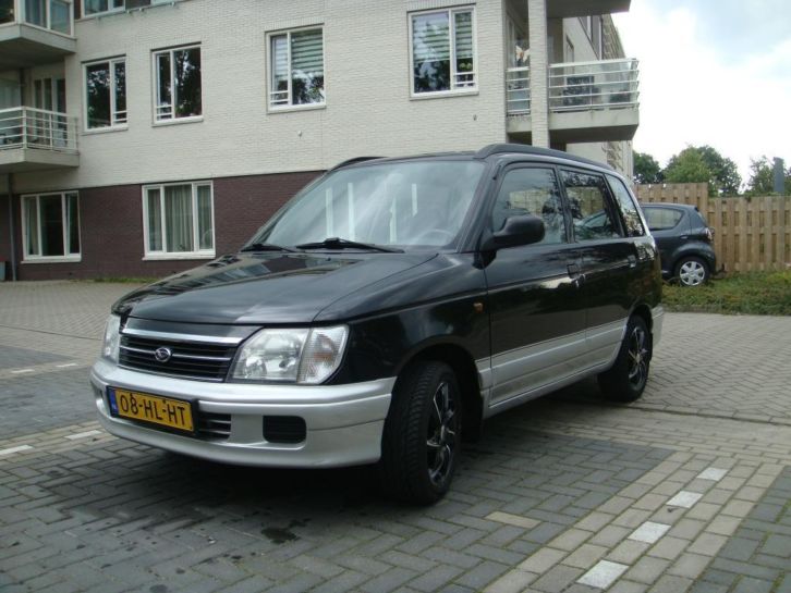 Daihatsu Gran-Move 1.6 2001 Zwart