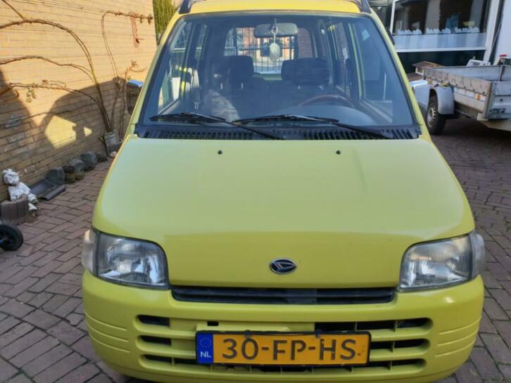 Daihatsu Move 0.8 2000 Geel