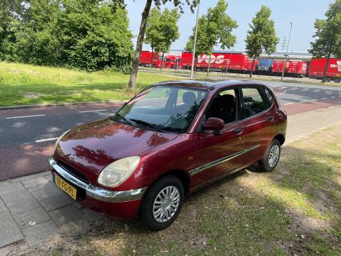 Daihatsu Sirion 1.0 12V XTi AUTOMAAT MET NW APK KOOPJE HOOR