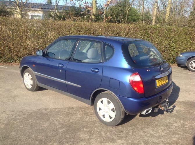 Daihatsu Sirion 1.0 2000 Blauw