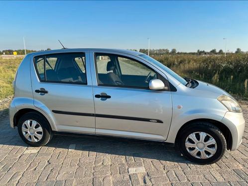 Daihatsu Sirion 1.0 2007 Grijs APK 19-04-2025