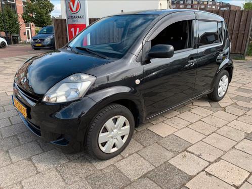 Daihatsu Sirion 1.0 2011 Zwart Nieuwe APK