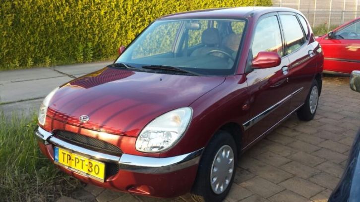 Daihatsu Sirion 1.0 41kw bj98 Apk Maart 2016