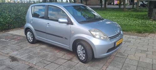 Daihatsu Sirion 1.0 51KW 2005 Grijs 5DRS  AIRCO APK