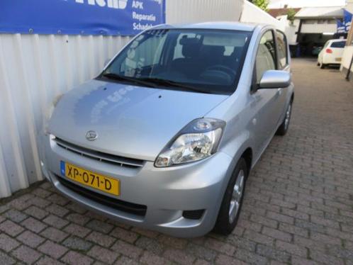 Daihatsu Sirion 1.0 PremiumAIRCOParkeersensoren