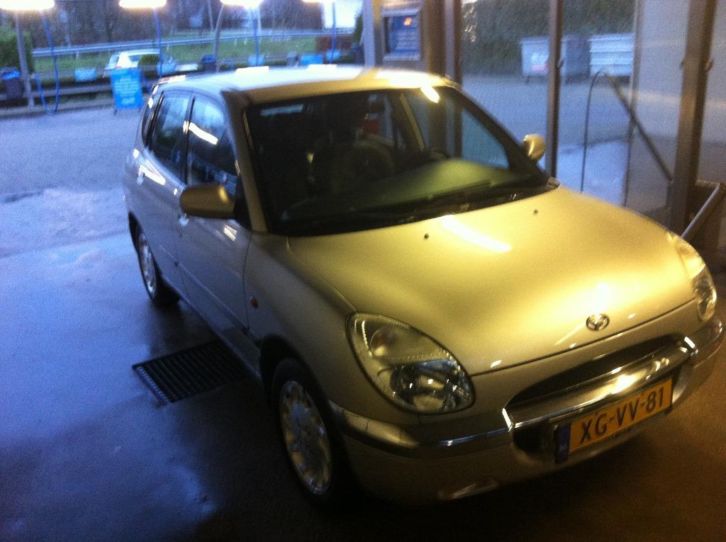 Daihatsu Sirion 1.0i-12V ZTI met ALLE opties en 1jaar A.P.K 