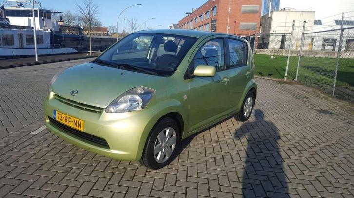 Daihatsu Sirion 1.3-16V Comfort Airco rijdt en schakelt heer