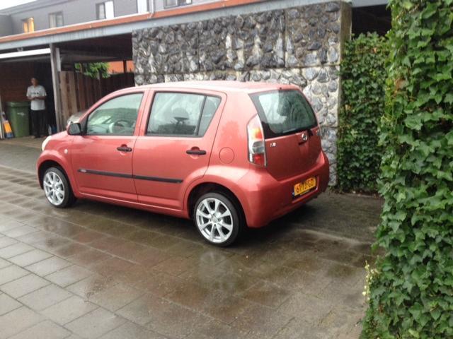 Daihatsu Sirion 1.3 2006 Rood Airco