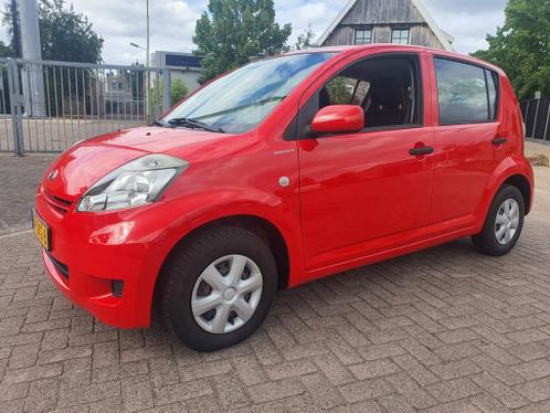 Daihatsu Sirion 2 1.0-12V Premium, AIRCO. NW APK.5 DEURS,