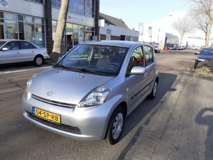 Daihatsu Sirion 2 1.0-12V Trend 88xxx nap