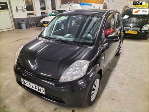 Daihatsu Sirion 2 1.0-12V Trend Zeer mooi Nw koppeling