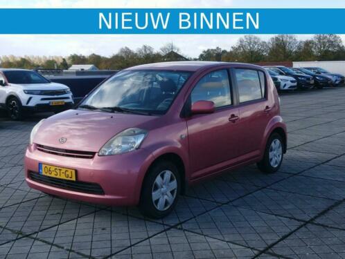 Daihatsu Sirion 2  2470,- nwe Apk nwe koppeling airco