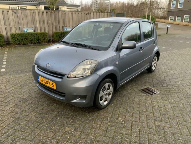 Daihatsu Sirion MOMO uitvoering 1.0 2008 Grijs