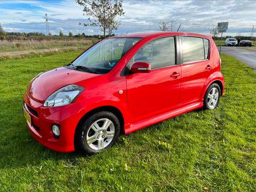 Daihatsu Sirion2 1.3-16V 2006 Rood (trekhaak, airco)