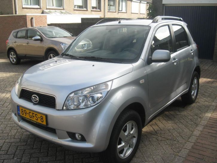 Daihatsu Terios 1.5 2WD 2008 Grijs