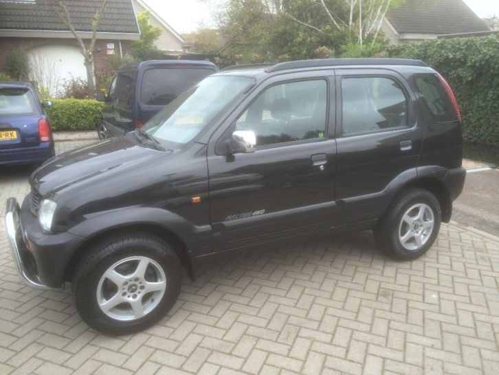 Daihatsu Terios Full time 4x4 Zwart AIRCO