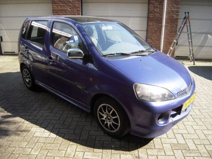 Daihatsu Young RV 1.3-16V XTi Automaat (bj 2001)