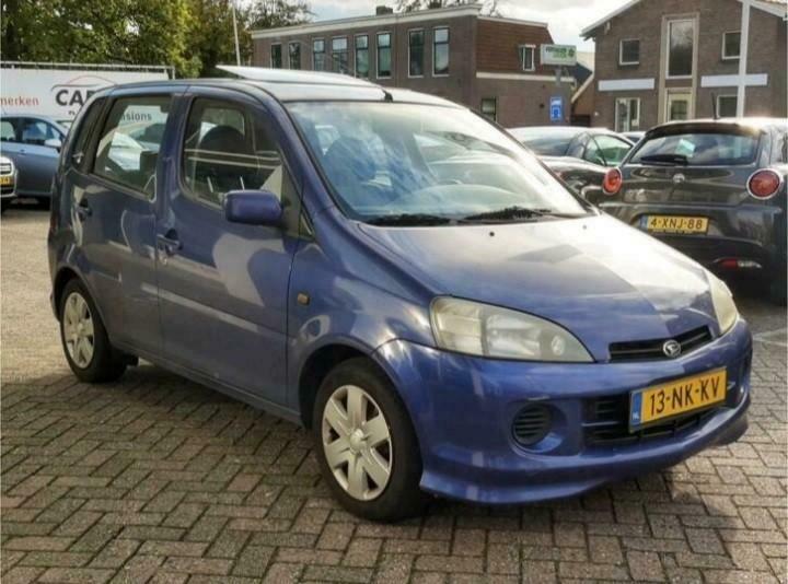 Daihatsu YRV 1.3 2003 Blauw Nap  4 cilinder geen roest 