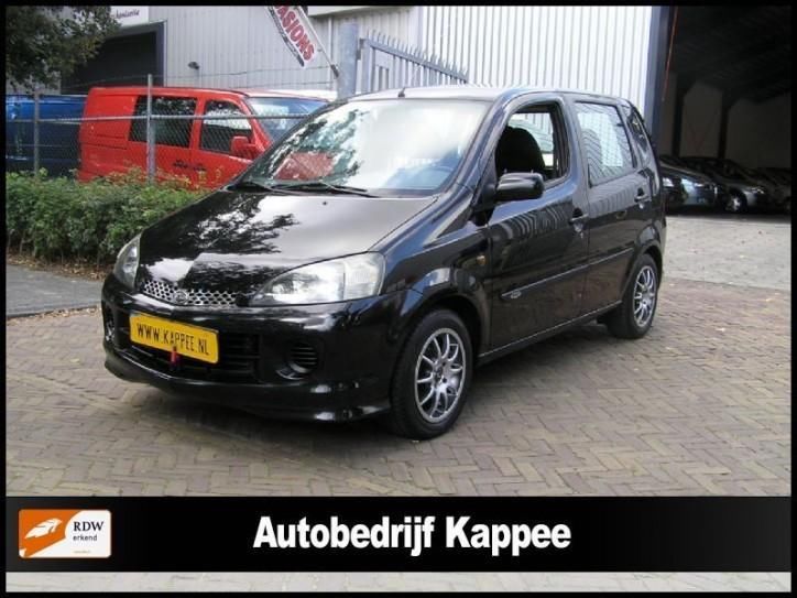 Daihatsu YRV 1.3 xti stuurbrk airco nieuwe apk (bj 2001)