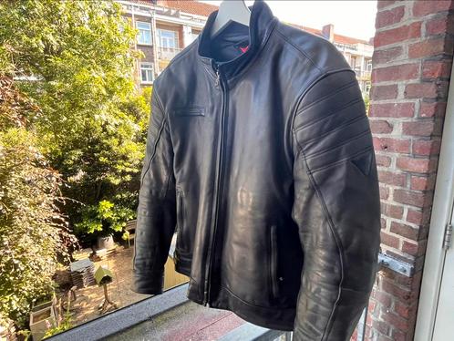 Dainese Bryan leather jacket -size 52.Under helmet for free