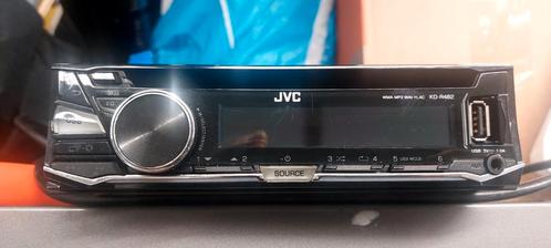 De auto radio JVC, Pioneer,doet het goet met USB, UX en CD,