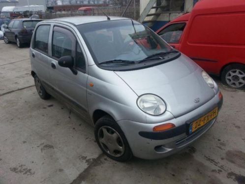 Deawoo Matiz van 2000 VOOR ONDERDELEN (grijs)