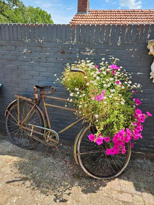 Decoratieve antieke fiets