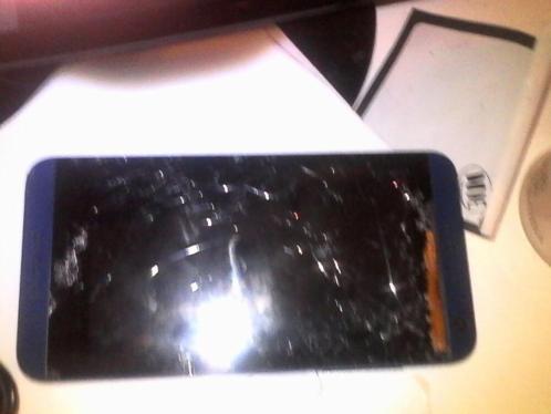 Defect htc desire en gebroken scherm met houchse