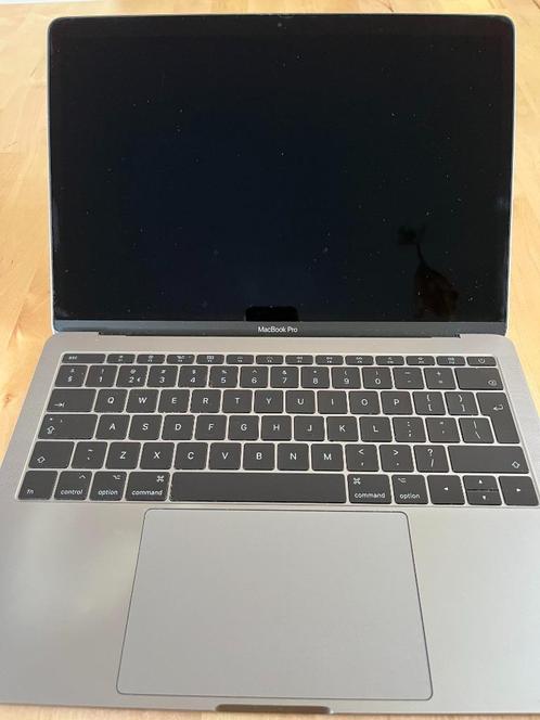defect macbook pro uit mid 2017, 13.3 inch
