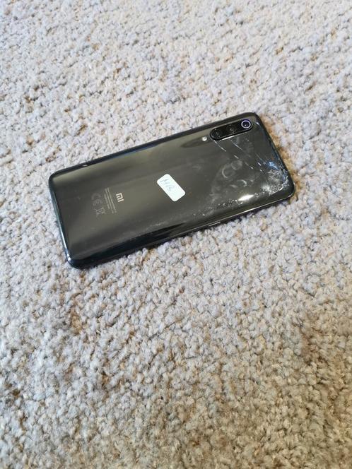 Defect Xiaomi Mi 9 (M1902F1G)