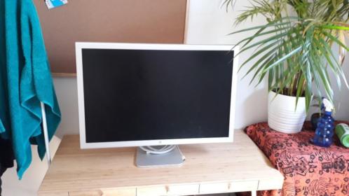 Define R4, i7, 12GB, GTX750, SSD  Apple Cinema Display 30034