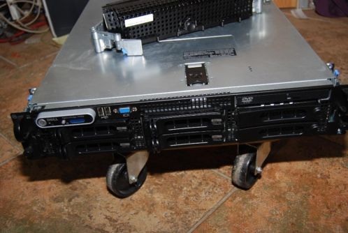 Dell 2950 revision III 2xquadcore 2.5Ghz 8Gb ram