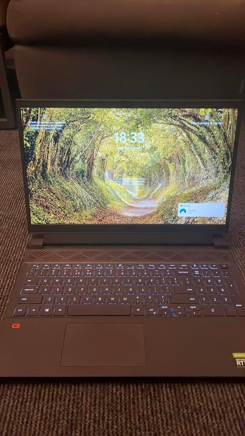 Dell laptop 11th Gen Intel(R) Core(TM) i7-11800