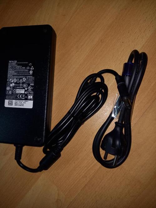 Dell laptop adapter 19.5v 12.3A