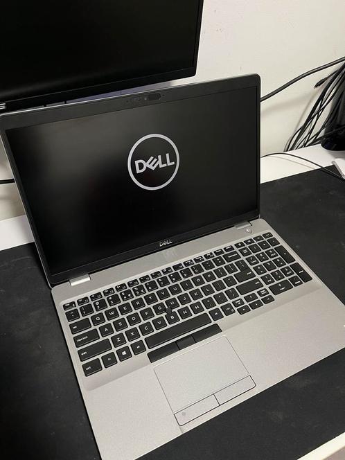 Dell Laptop i7-10510u  16GB Ram  500GB SSD   Lader