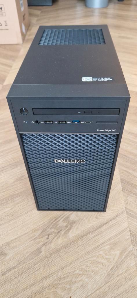 Dell Poweredge T40 met 8Gb ddr4 en 1TB