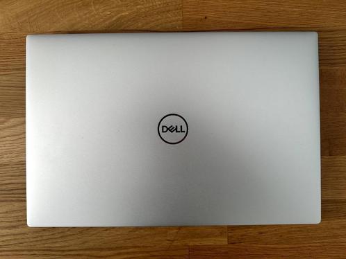 DELL XPS 15 (9520)