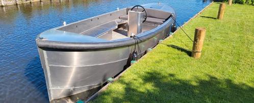 Demo Dynasty 600 vele opties n nwe 30 pk Suzuki