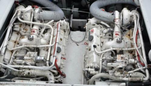 Detroit V8 Turbo Diesel motoren met keerkoppeling, 250PK