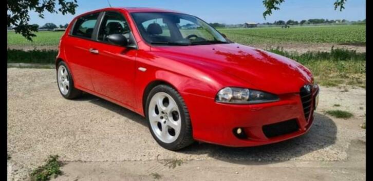 DIKKE Bella Alfa 147 2.0 16V Selespeed 5DR