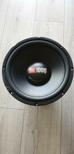 Dikke JBL Subwoofer. Werkt perfect